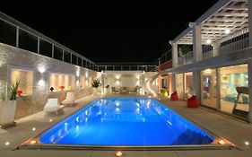 Villa Caraitria